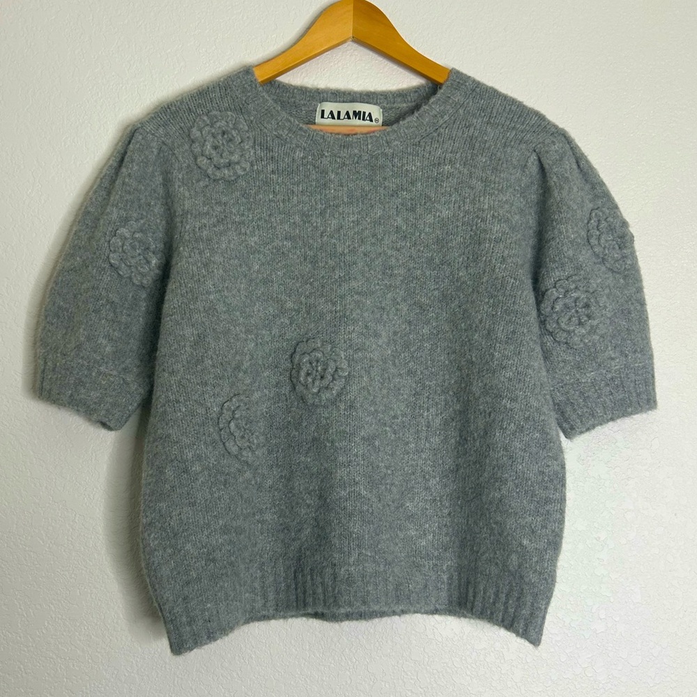 La la Mia grey knit short sleeve top